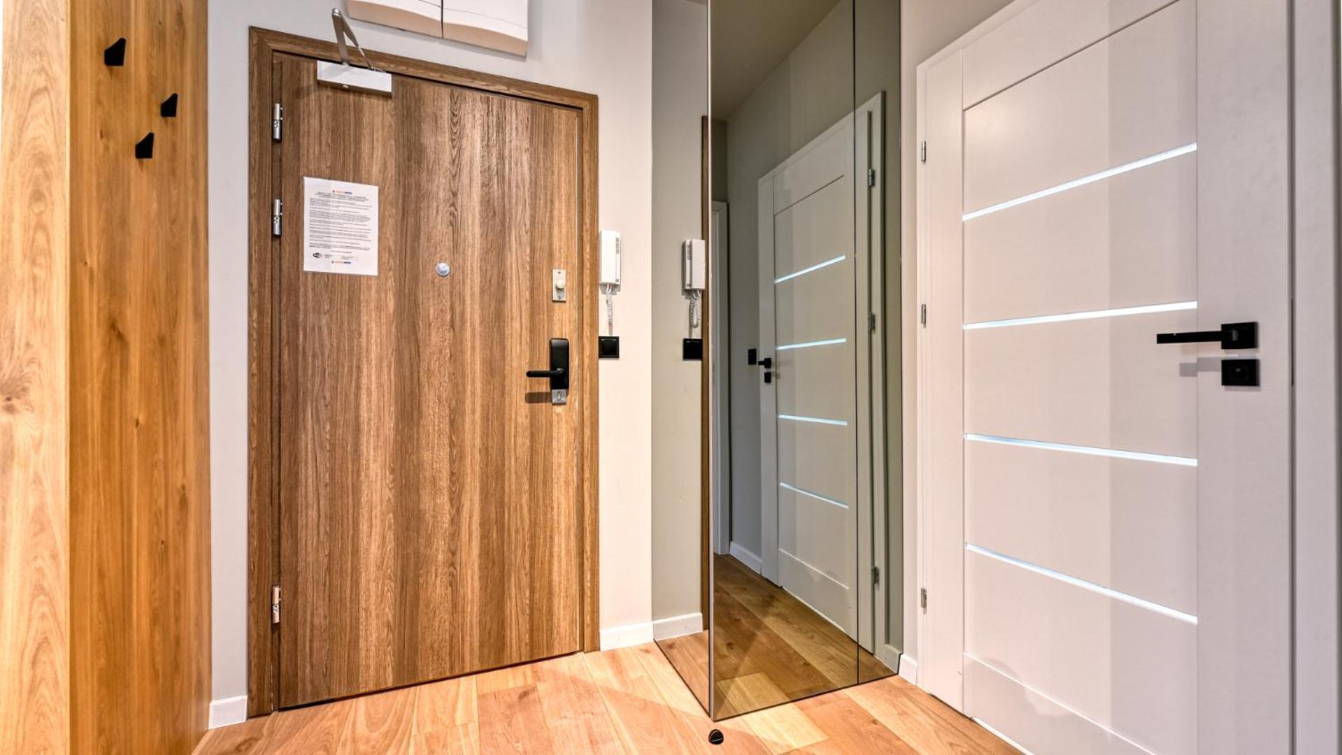 Apartamenty Z Basenem I Saunami Stone Hill Resort II Vip Centrum By Royal Aparts Szklarska Poręba Eksteriør bilde